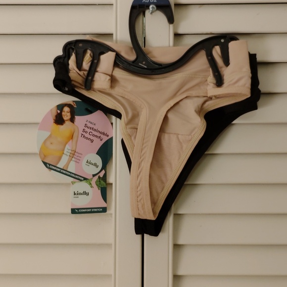 Kindly Black and Tan Sustainable Thong Set - Picture 5 of 6